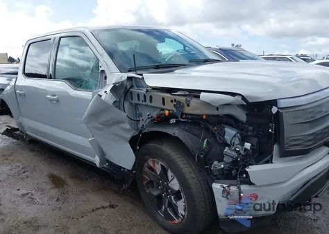 2023 Ford F-150 Lightning Lariat from USA, damaged, VIN 1FTVW1EV3PWG60491